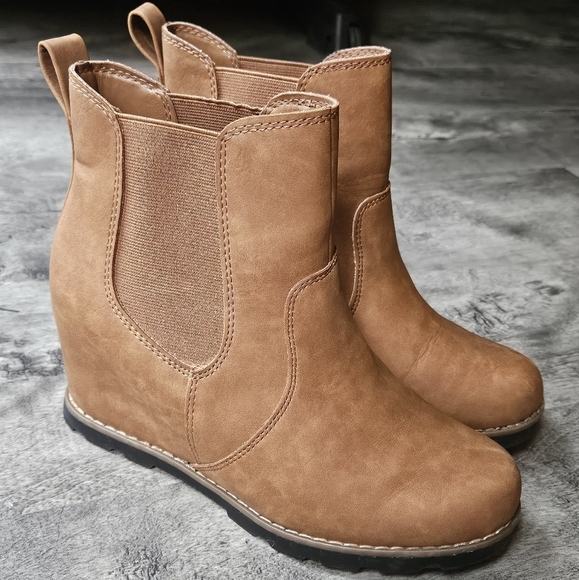 Universal Thread Shoes - Universal Thread Congac Wedged Boots